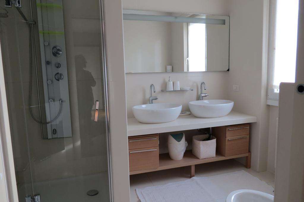 סירמיונה Villa Brema מראה חיצוני תמונה